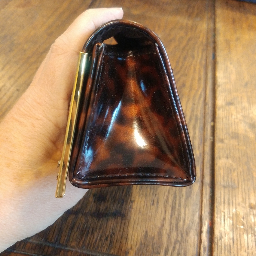 Tory Burch sunglass case - Picture 2 of 5